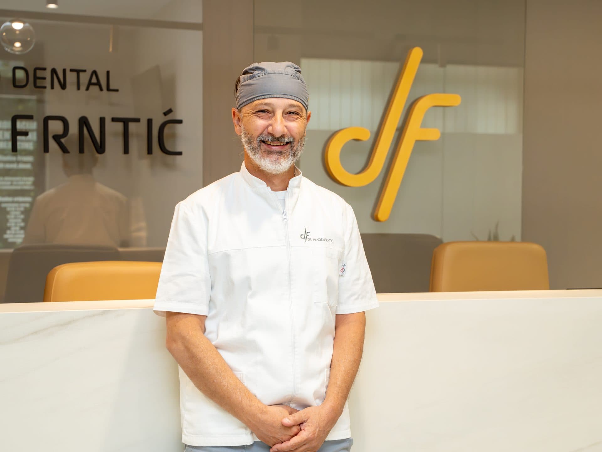 Dr. Mladen Frntić