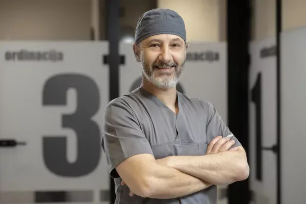 Dr. Mladen Frntić